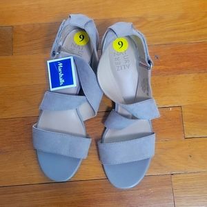 Naturalizer, Size 9, Tan Heel, 1 & 1/2"